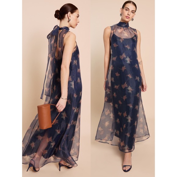 Caara Dresses & Skirts - NWT CAARA Alette Maxi Halter Dress in Navy Flutter - Size Medium